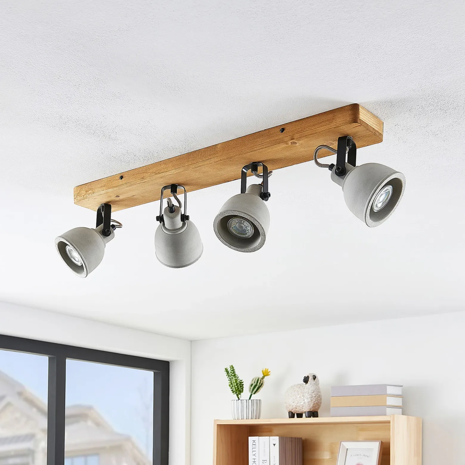 Lindby Spot Mitis, 70 cm, 4 luces, gris, madera, hormigón, GU10