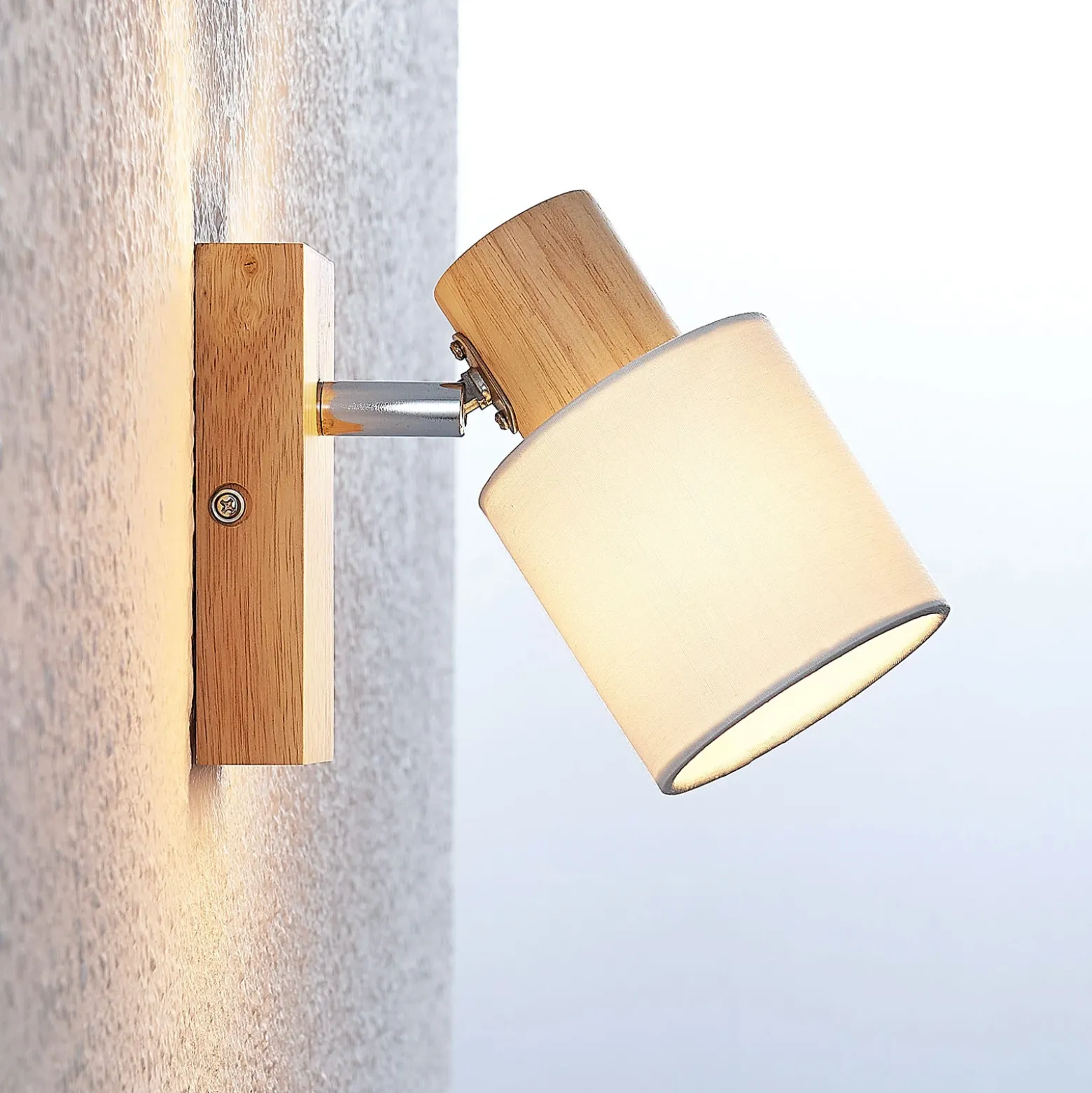 Lindby Spot Wanessa, madera, blanco, E14, 14 cm, ajustable