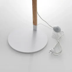 Lindby Tetja lámpara de pie, barra madera, blanco