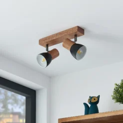 Lindby Tonja foco de techo con madera, 2 luces