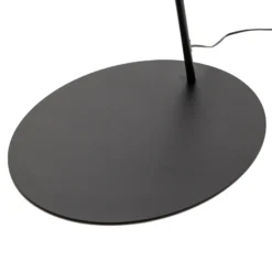 Lámpara arqueada Alice con pantalla negra y dorada