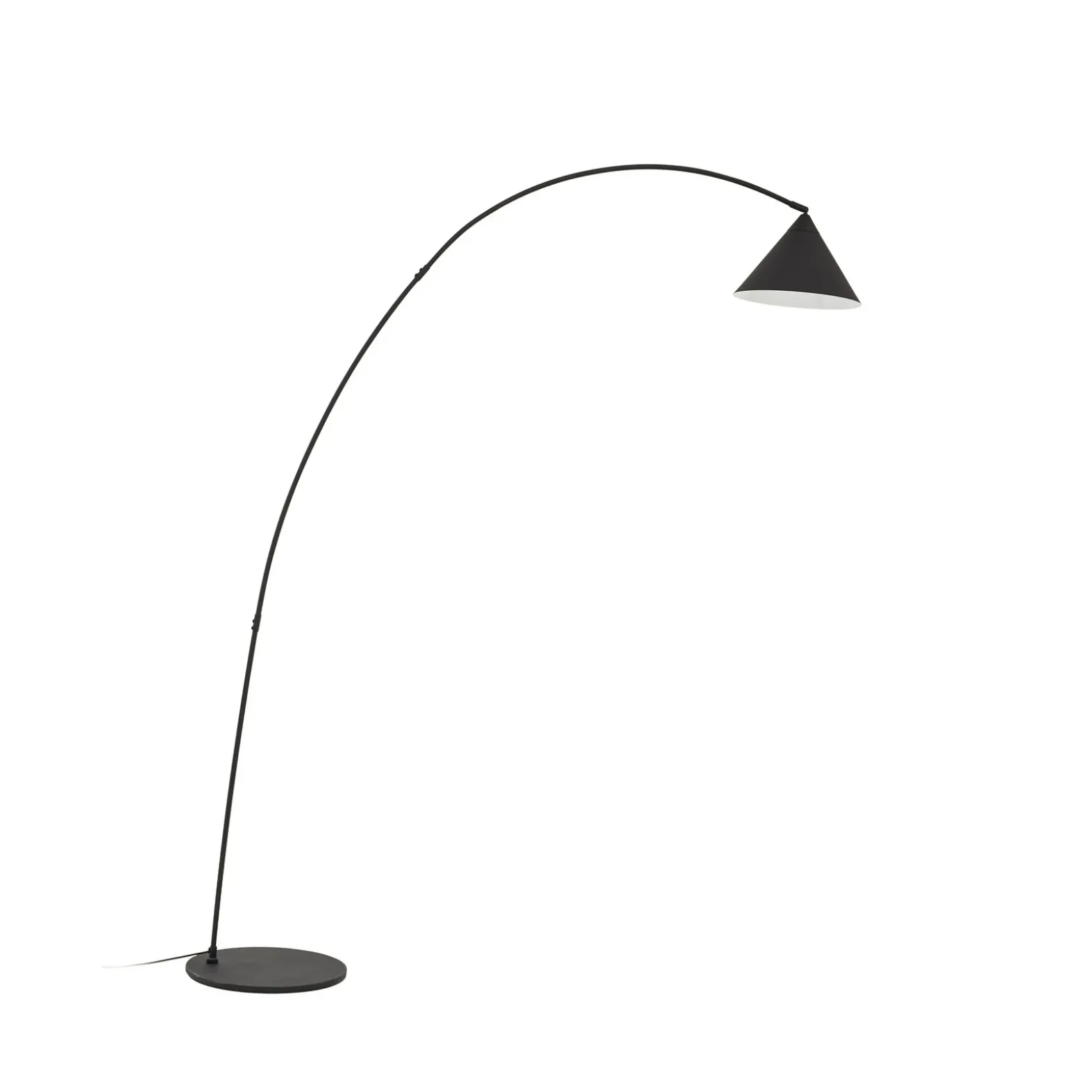 Lámpara arqueada Lindby Triangolo, negra, altura 195 cm, metal E27