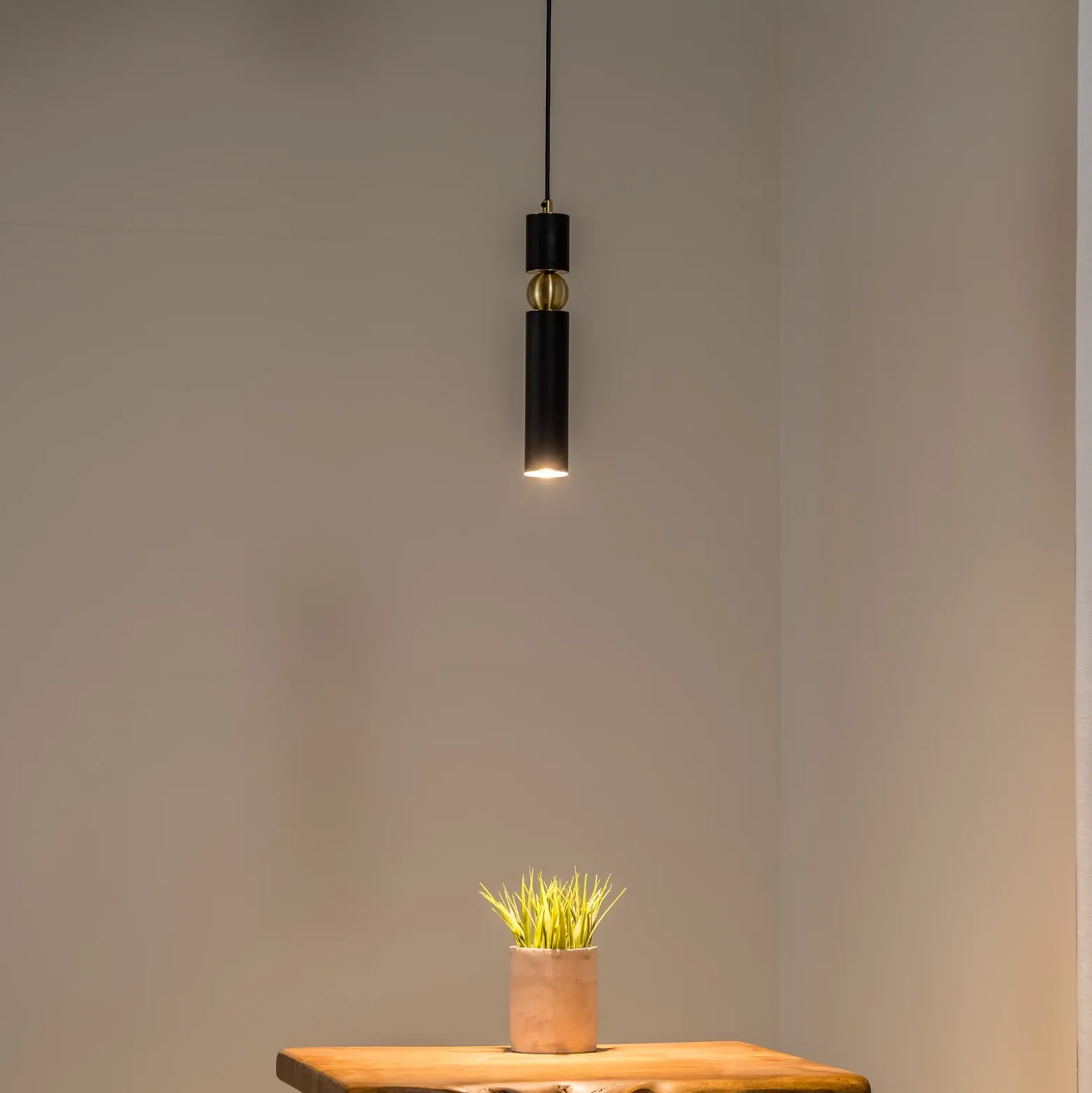 Lámpara colgante Alas, negro, metal, suspensión 135 cm, GU10