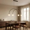 Lámpara colgante Alison, negro/blanco, 4 luces, forma de arco, 129 cm