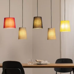 Lámpara colgante Amilia de Lindby, de tela, 5 luces, rojo/gris/amarillo, E27
