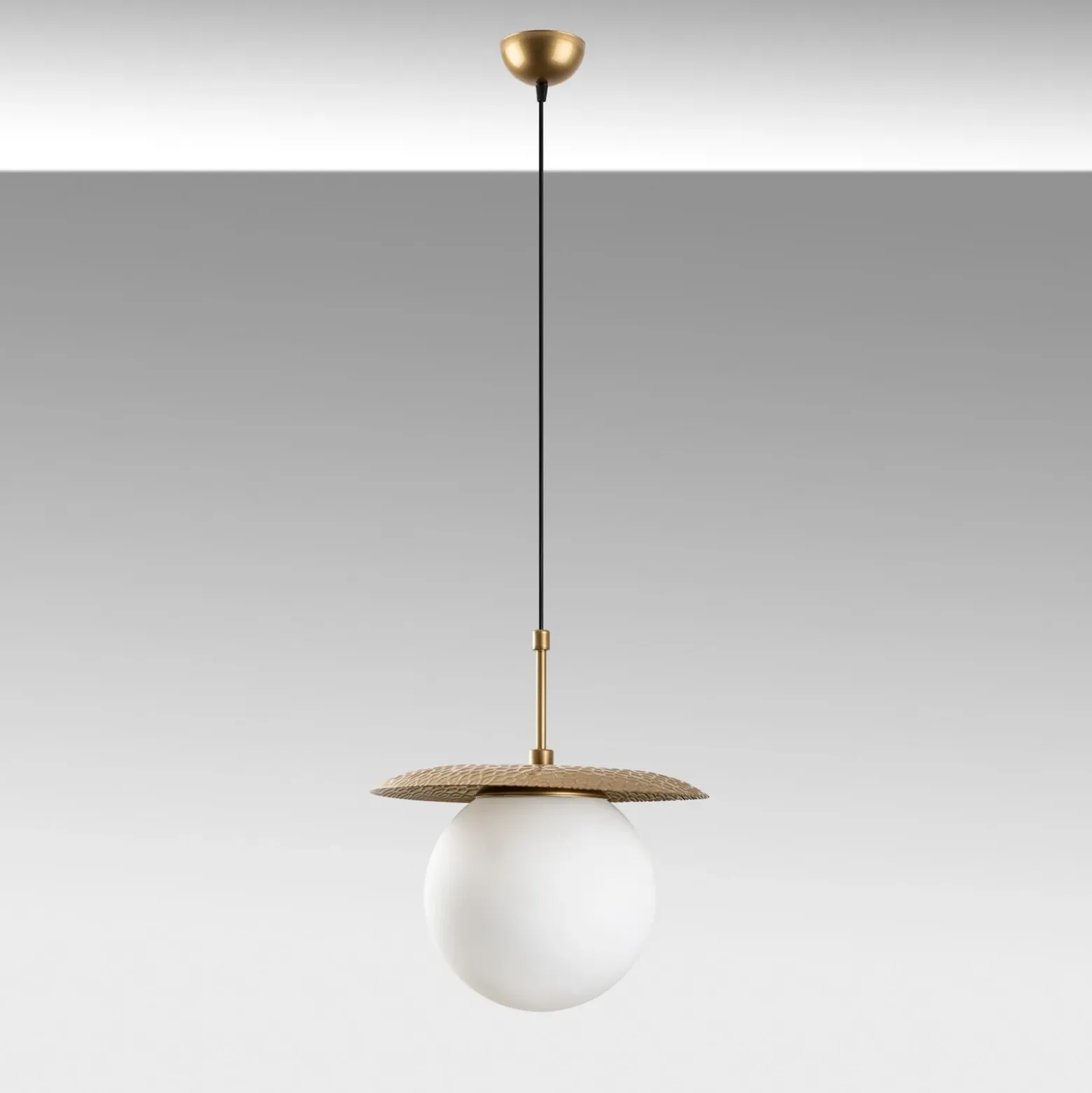 Lámpara colgante Anemon, dorada, cristal, Ø 30 cm, E27