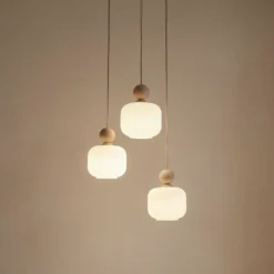 Lámpara colgante Ballo, 3 luces, blanca, cristal, Ø 35 cm