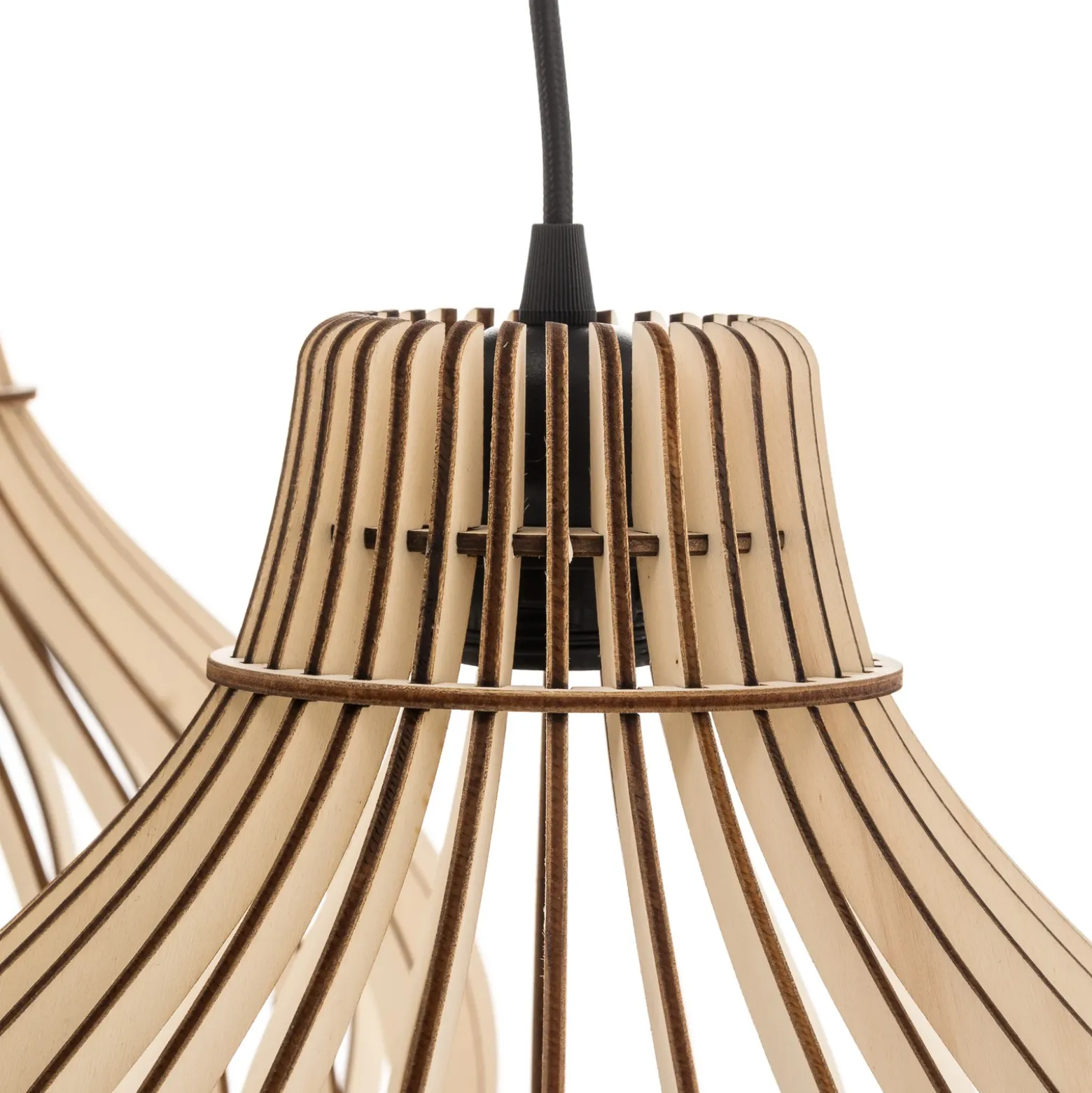 Lámpara colgante Barrel con pantallas de madera, 3 luces, larga