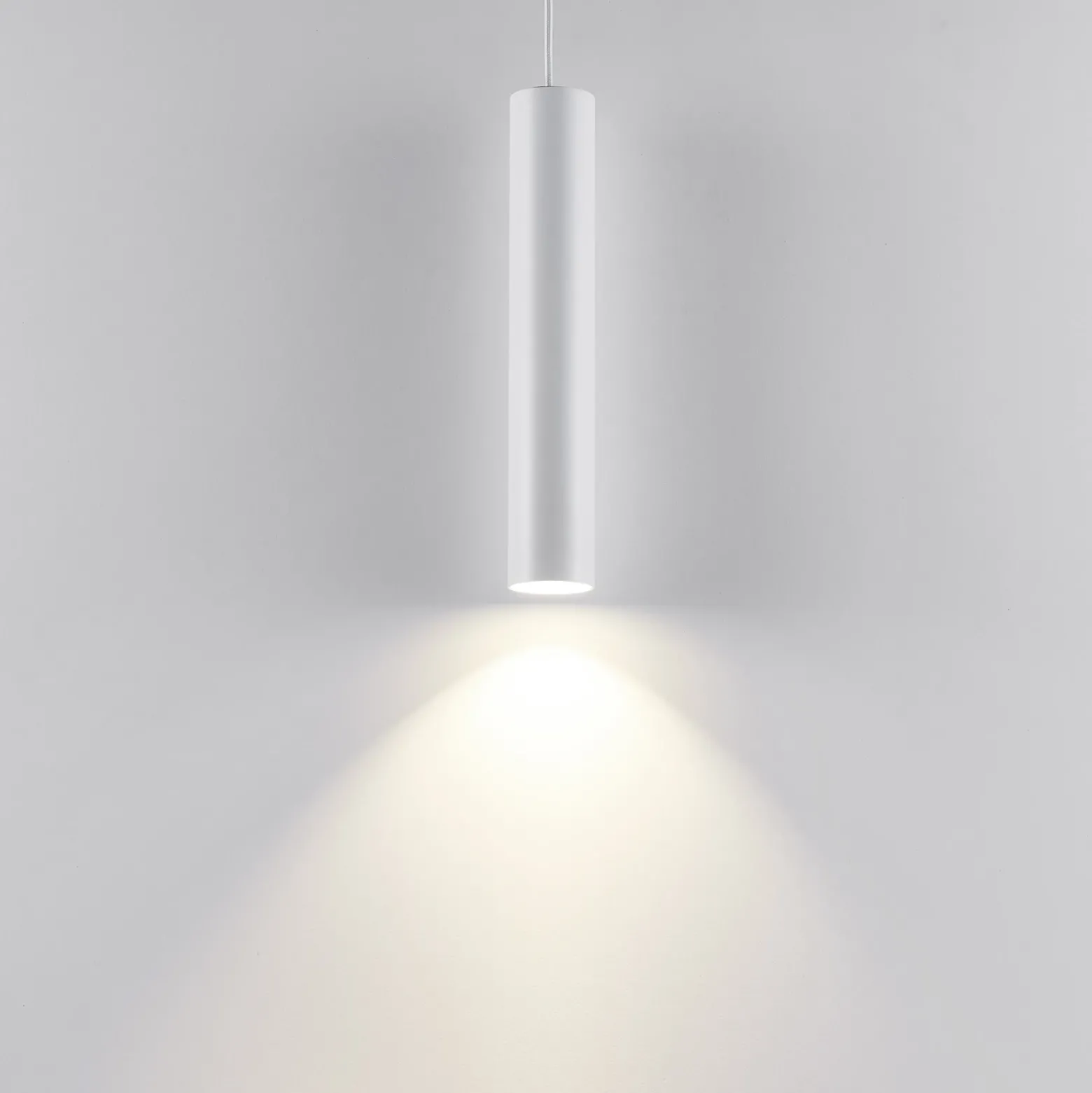 Lámpara colgante CAN, blanca, altura 35 cm, Ø 6 cm, metal, GU10