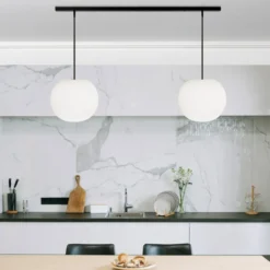 Lámpara colgante Casablanca Acai, blanco/negro, larga, 2 luces, 26 cm