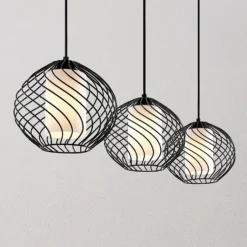 Lámpara colgante Cedrice de Lindby, 3 luces, negra, metal, E27