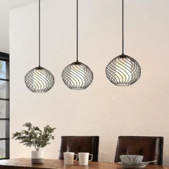 Lámpara colgante Cedrice de Lindby, 3 luces, negra, metal, E27