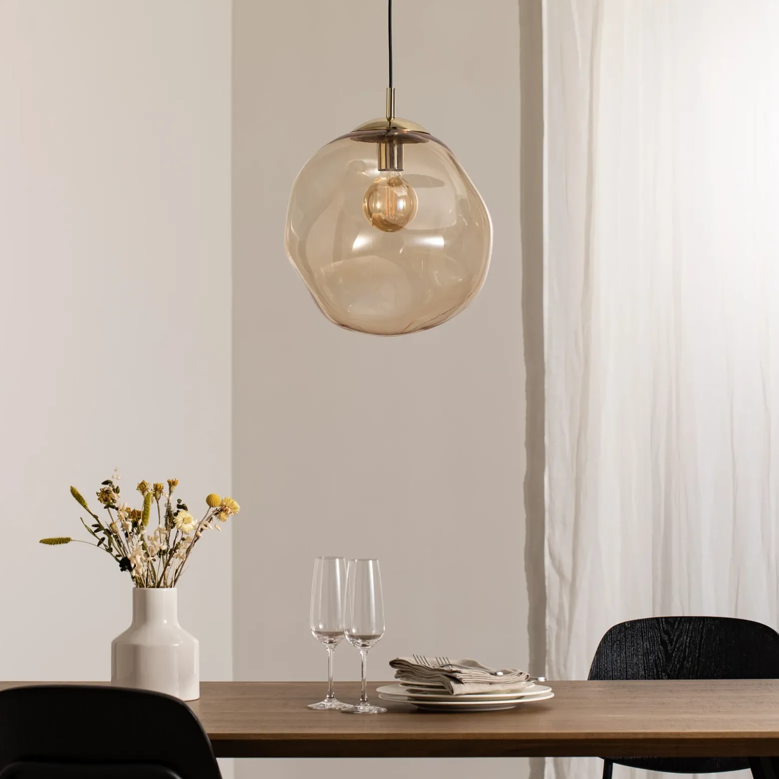 Lámpara colgante de cristal Sol, Ø 35cm, negro/ámbar