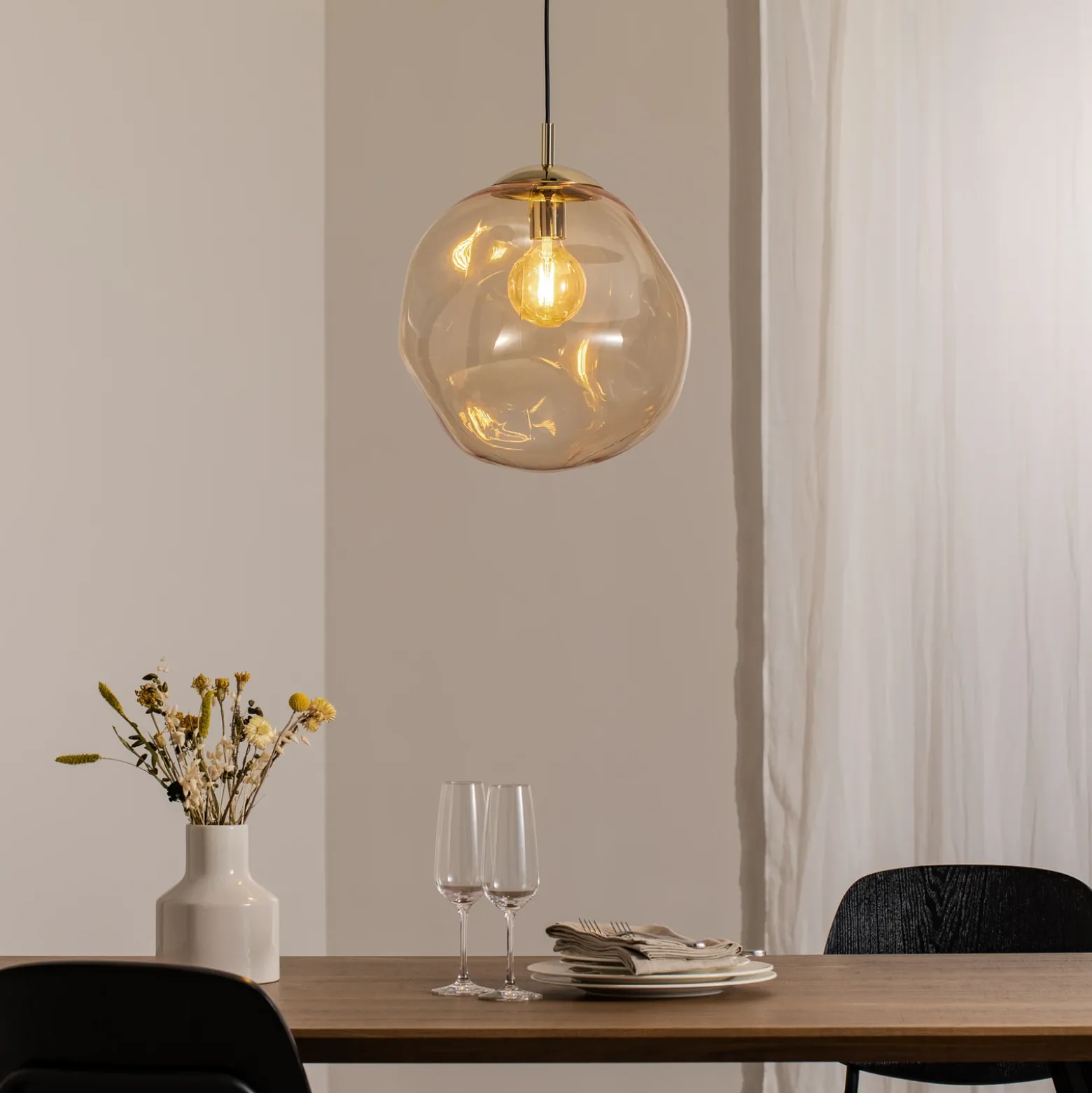 Lámpara colgante de cristal Sol, Ø 35cm, negro/ámbar