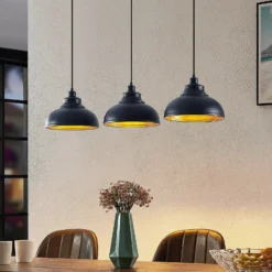 Lámpara colgante Emna de Lindby, 3 luces, negro/dorado, metal, 101 cm