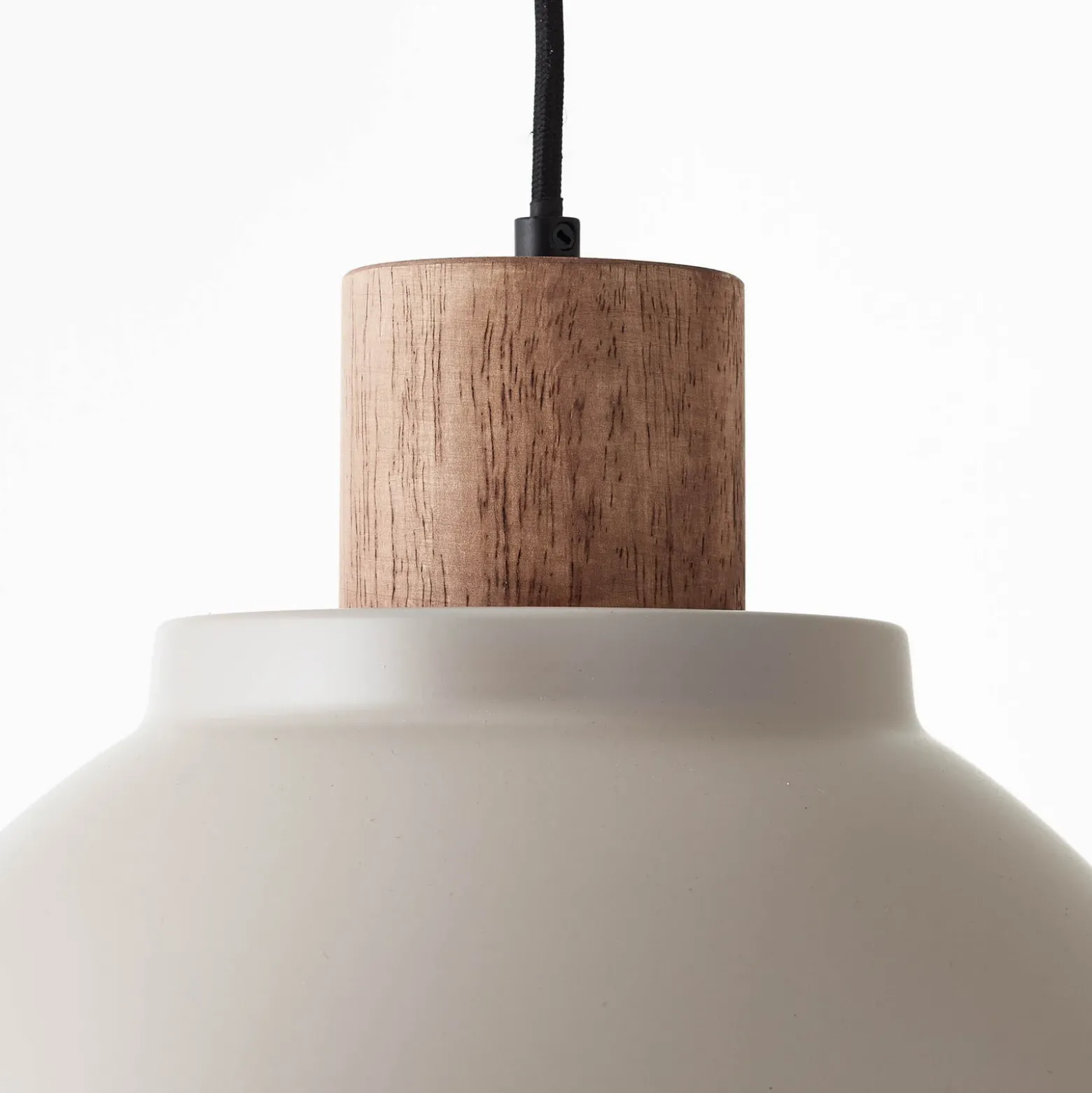Lámpara colgante Erena con detalles de madera topo