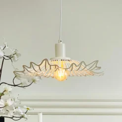 Lámpara colgante Flora de Dyberg Larsen, blanco perla, Ø 40 cm, metal