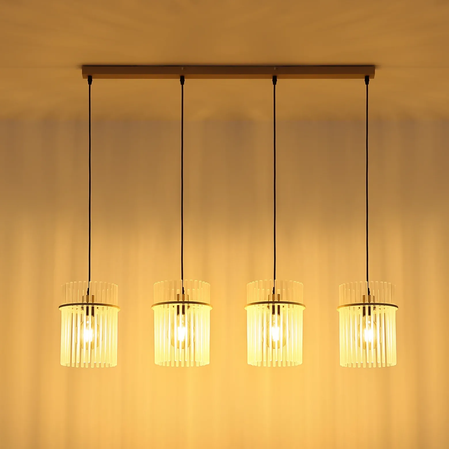 Lámpara colgante Gorley, blanco/arena, 4 luces, 110 cm, cristal, E27