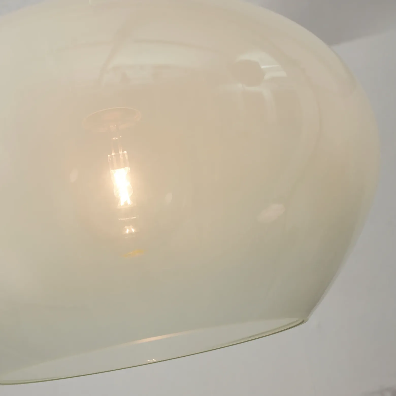 Lámpara colgante IT'S ABOUT ROMI «Bologna», blanco leche, de 1 luz