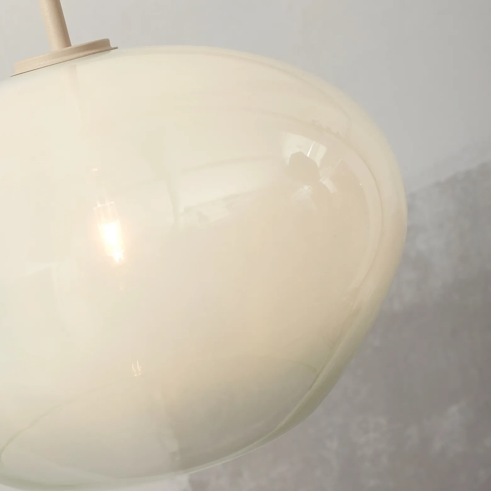 Lámpara colgante IT'S ABOUT ROMI «Bologna», blanco leche, de 1 luz