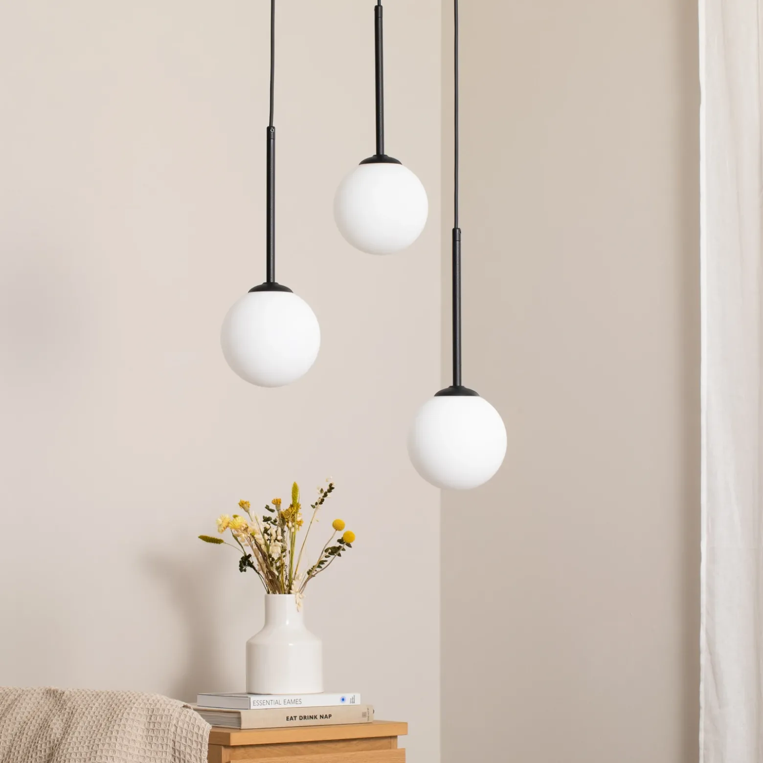 Lámpara colgante Joel, rotonda negra/blanca, 3 luces