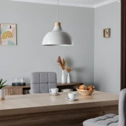 Lámpara colgante Kaitt, beige, Ø 34 cm, detalle de madera