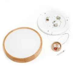 Lámpara colgante Kerio, Ø 47 cm, madera de roble