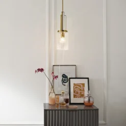 Lámpara colgante Kimrose, 1 luz, latón