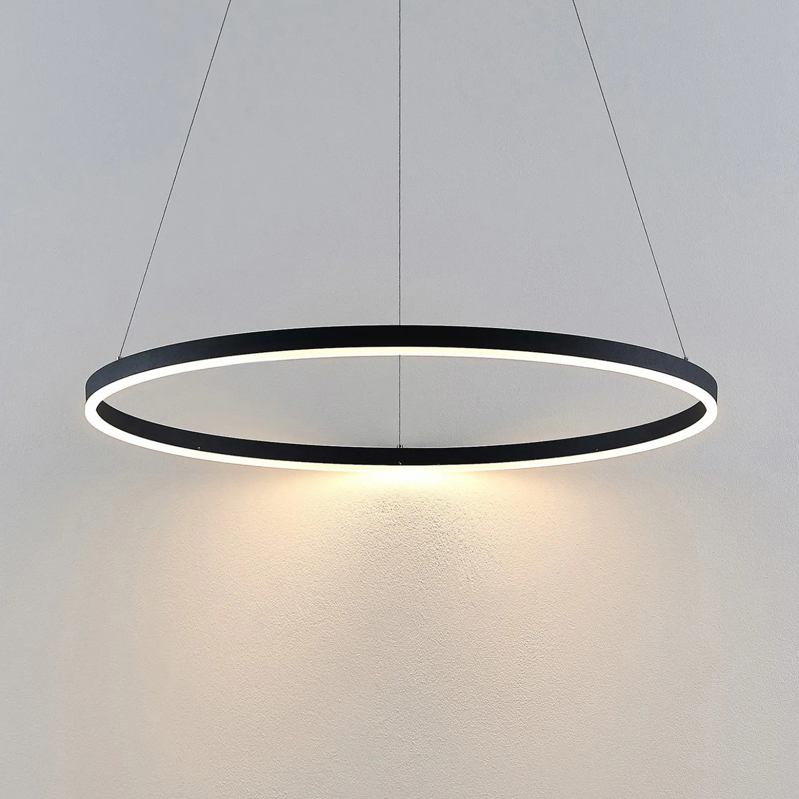 Lámpara colgante LED Arcchio Albiona, negra, 1 anillo, Ø 80 cm