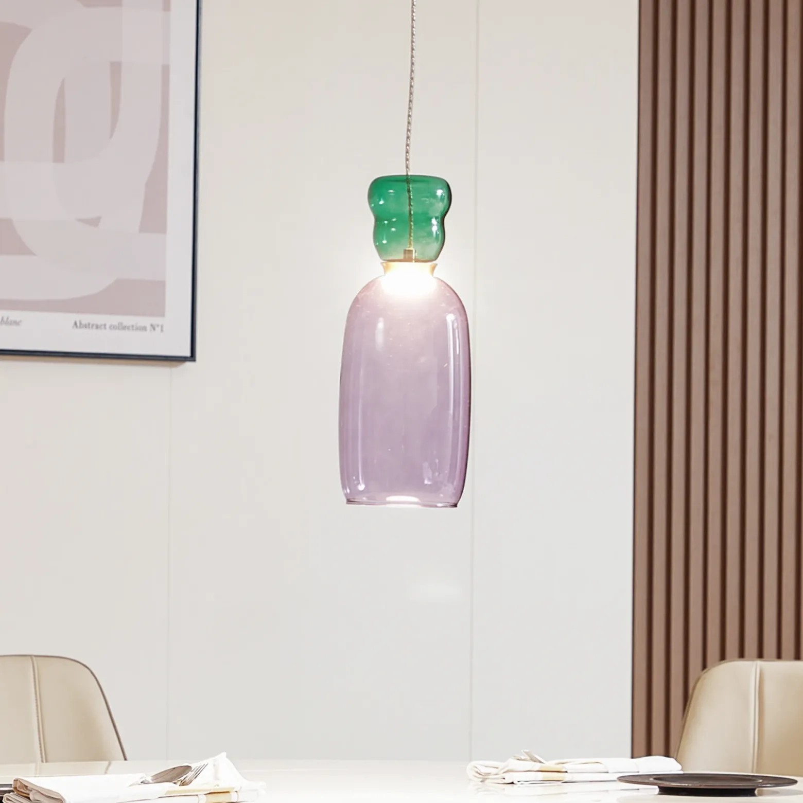 Lámpara colgante LED Fay de Lucande, morada/verde oscuro, cristal, Ø 15 cm