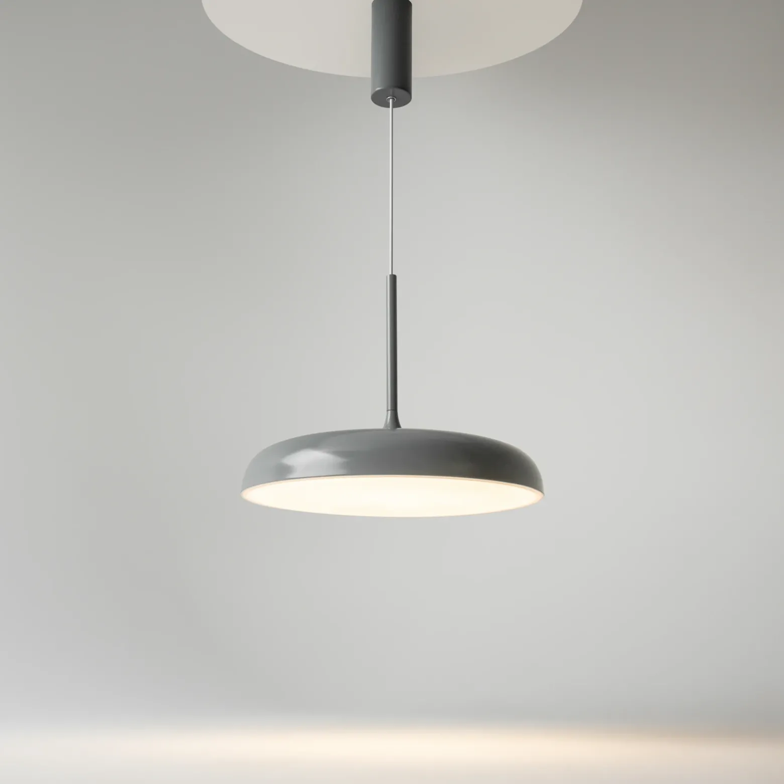 Lámpara colgante LED Gerhard de Maytoni, Ø 40 cm, gris, metal