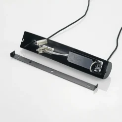 Lámpara colgante LED Lindby Nekala, negra, madera, 120 cm de largo