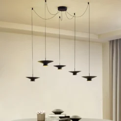 Lámpara colgante LED Lindby Norvind, 10 luces, negro, atenuable.