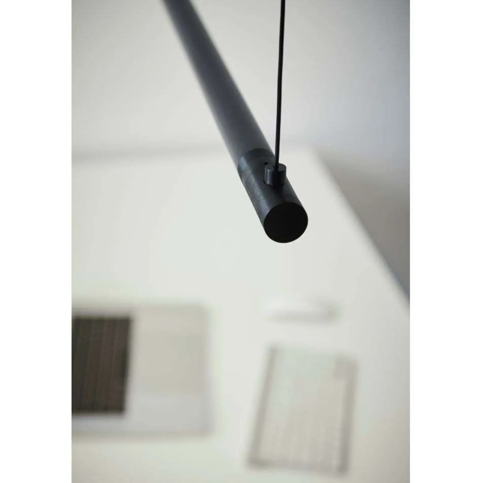 Lámpara colgante LED LOOM DESIGN Straw 150, negra, aluminio