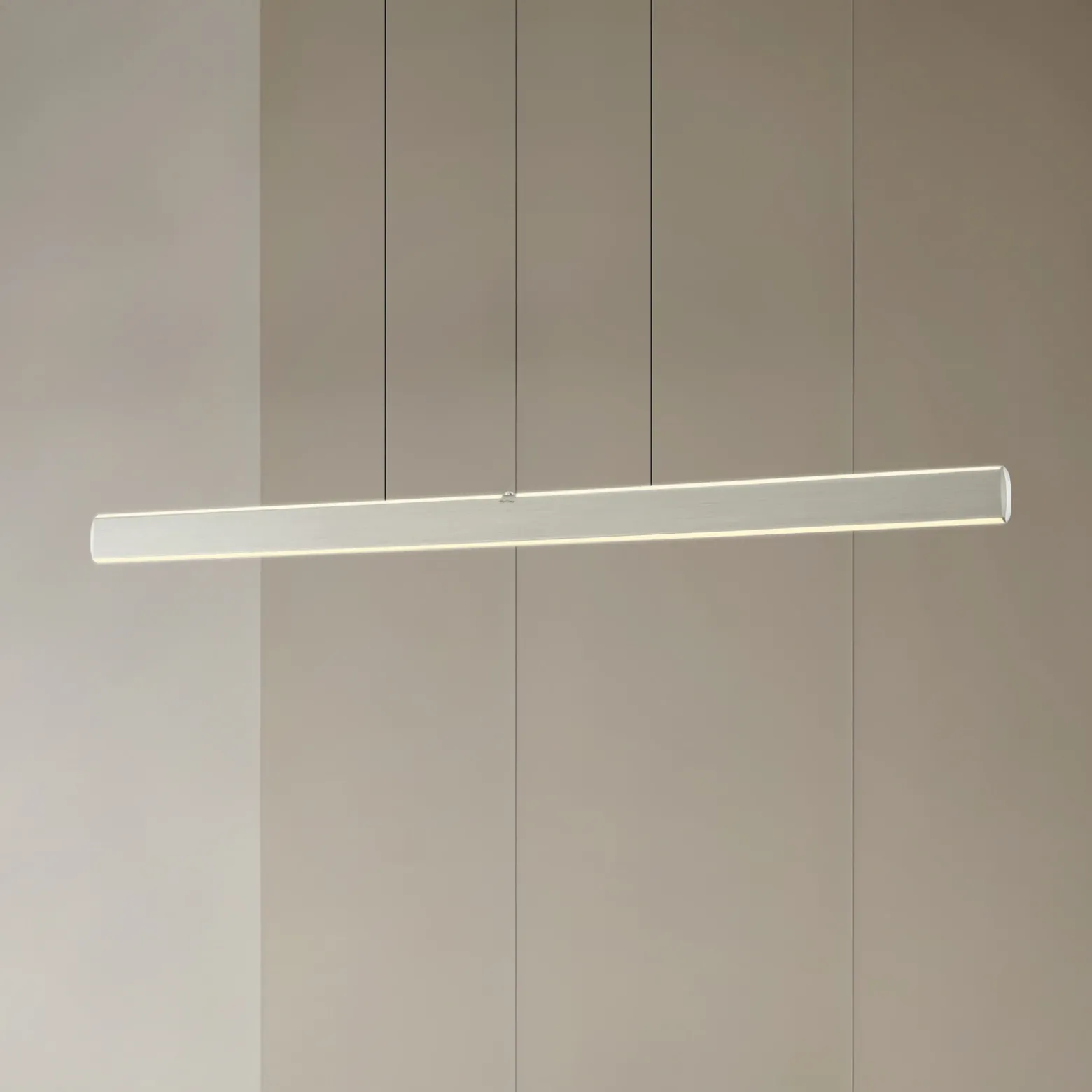 Lámpara colgante LED Lucande Arvon, color aluminio, 117 cm, atenuable, CCT