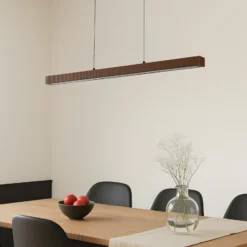 Lámpara colgante LED Lucande Emara, madera oscura, roble, CCT