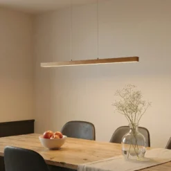 Lámpara colgante LED Lucande Nihalo, madera, 122 cm, atenuable, CCT