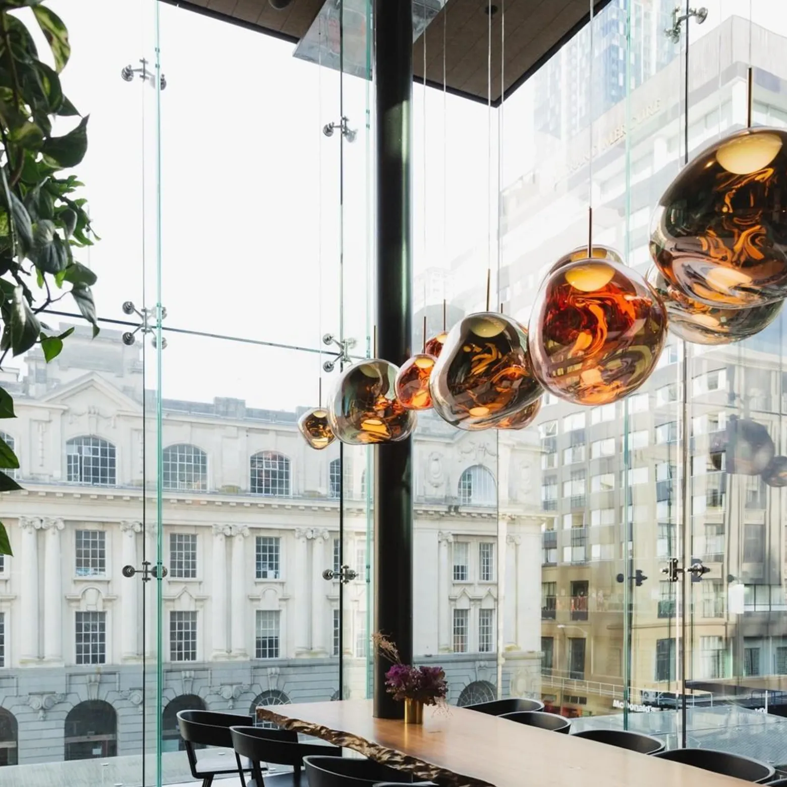 Lámpara colgante LED Melt de Tom Dixon, Ø 50 cm, cobre, plástico