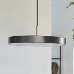 Lámpara colgante LED UMAGE Asteria Mini, antracita/latón Ø 31 cm