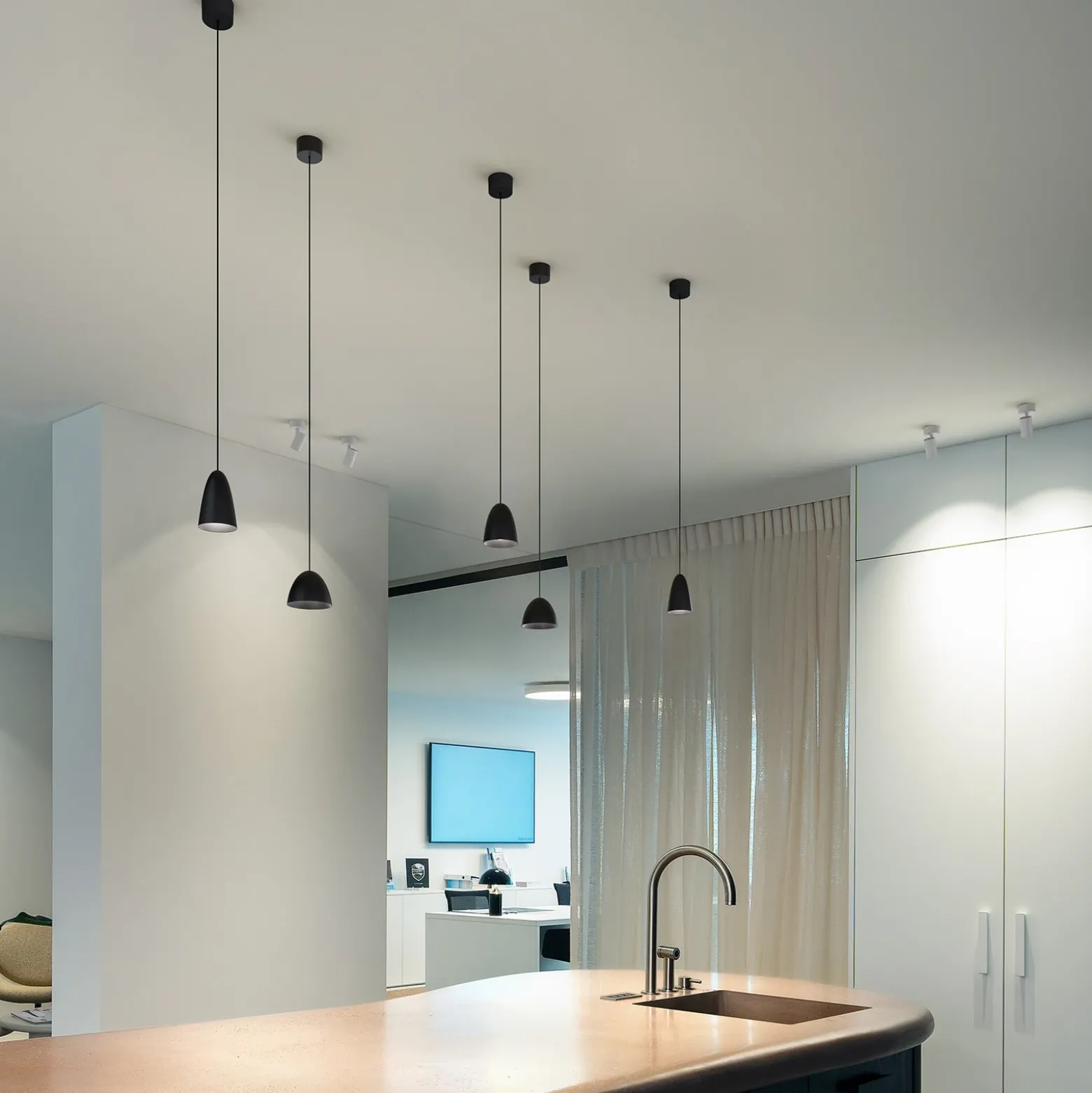 Lámpara colgante LED WEVER & DUCRÉ Cozy Zone 1.0, negra, 2700 K
