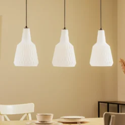 Lámpara colgante Lindby Belarion, opal, 3 luces, cristal, Ø 23 cm