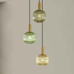 Lámpara colgante Lindby Doroteo, 3 luces, verde/ámbar/gris, cristal