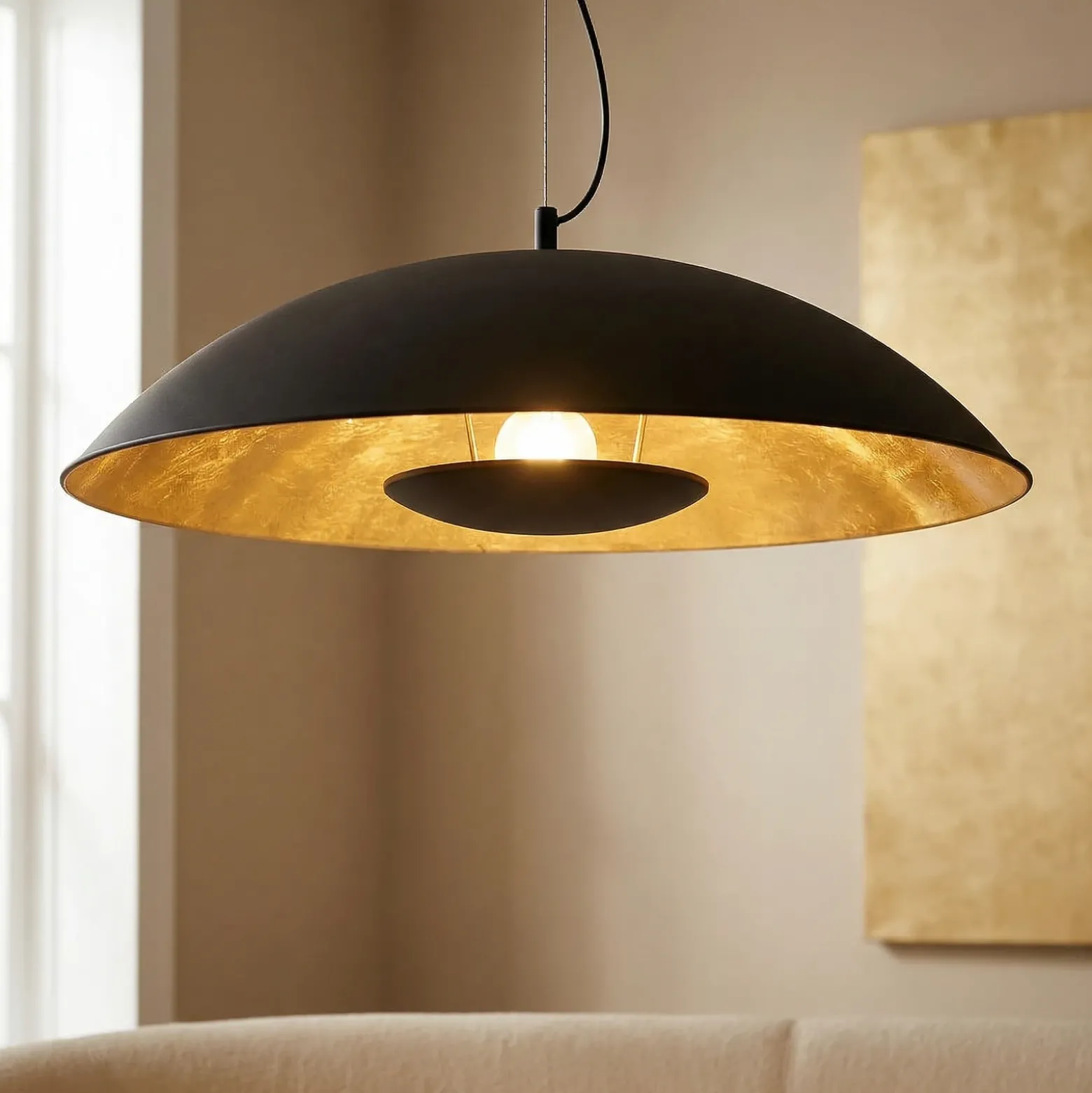 Lámpara colgante Lindby Emilienne, negra, dorada, Ø 60 cm