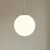 Lámpara colgante Lindby Marike, Ø 35 cm, blanca, cristal, globo, E27