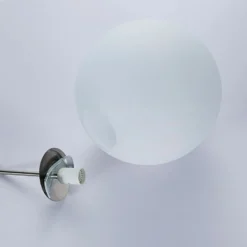 Lámpara colgante Lindby Marike, Ø 35 cm, blanca, cristal, globo, E27