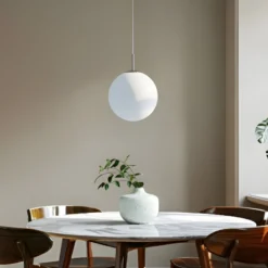Lámpara colgante Lindby Marike, Ø 35 cm, blanca, cristal, globo, E27
