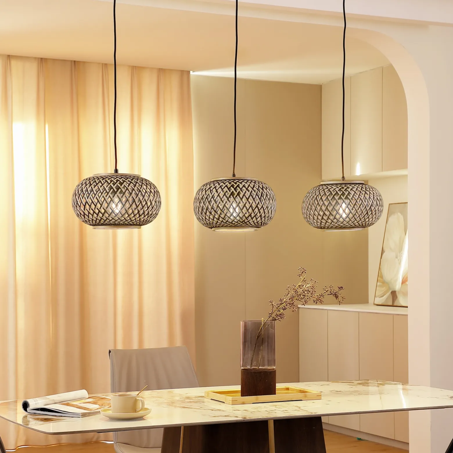 Lámpara colgante Lindby Nerys, 3 luces, negra, bambú, 1,120 cm