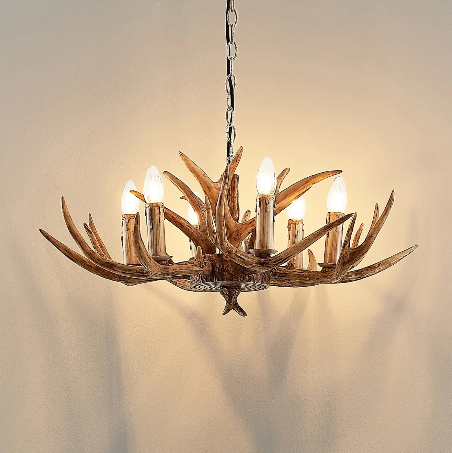 Lámpara colgante Lindby Tejask, Ø 70 cm, 6 luces, asta de ciervo, E14