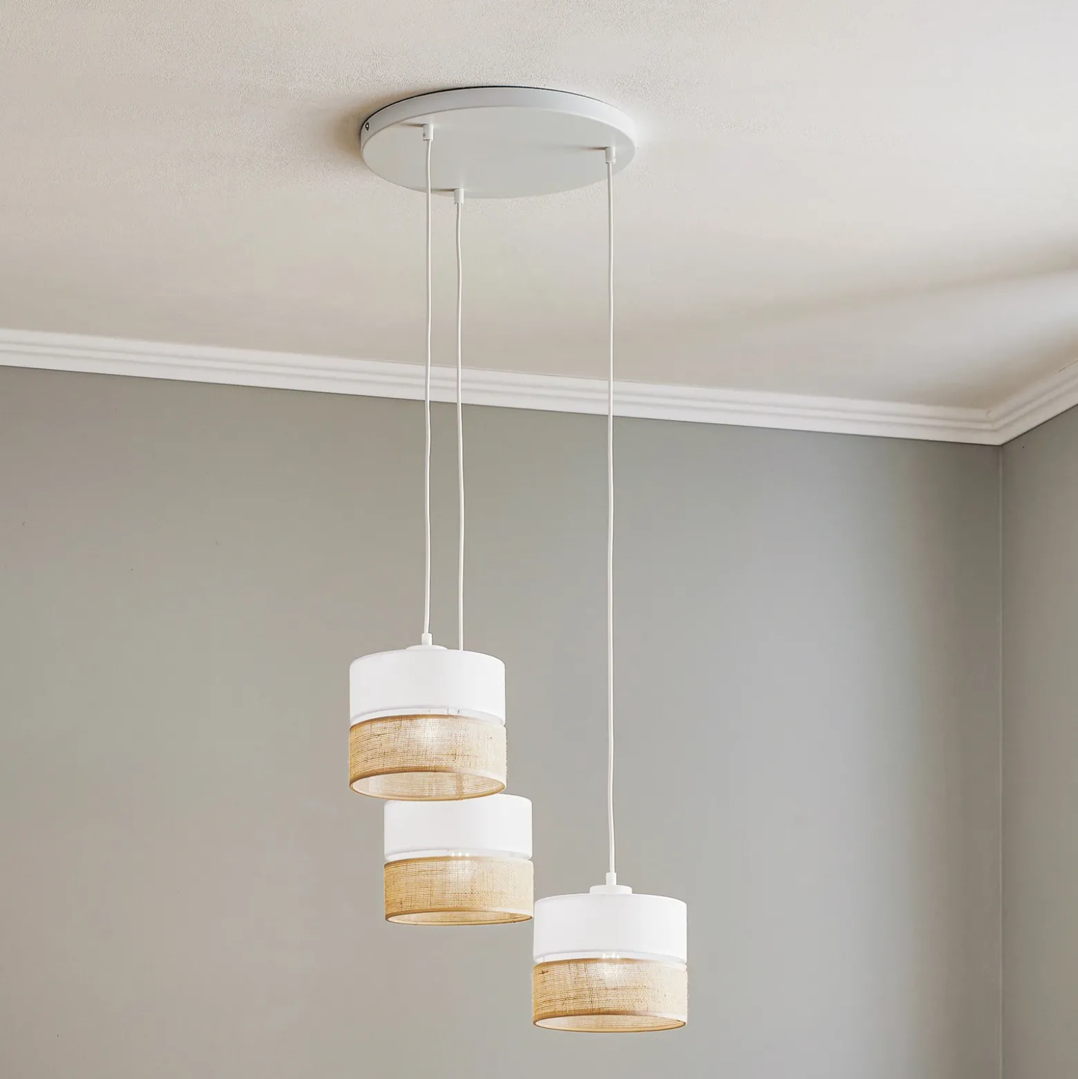 Lámpara colgante Linobianco, redonda, 3 luces