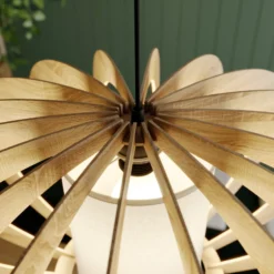 Lámpara colgante Modern A L con láminas de madera, Ø 60 cm